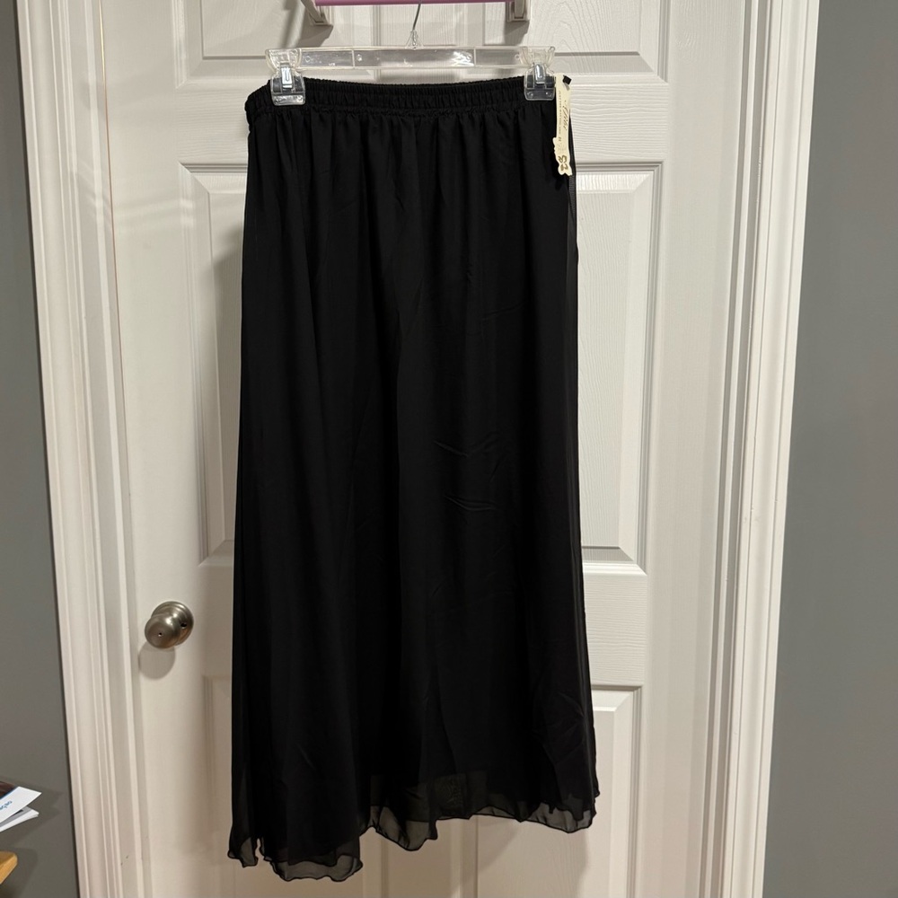 Elegant Black Women's Skirt